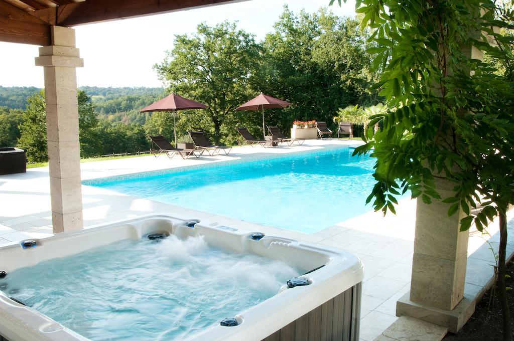 Domaine De La Fauconnie Campsegret Exterior photo